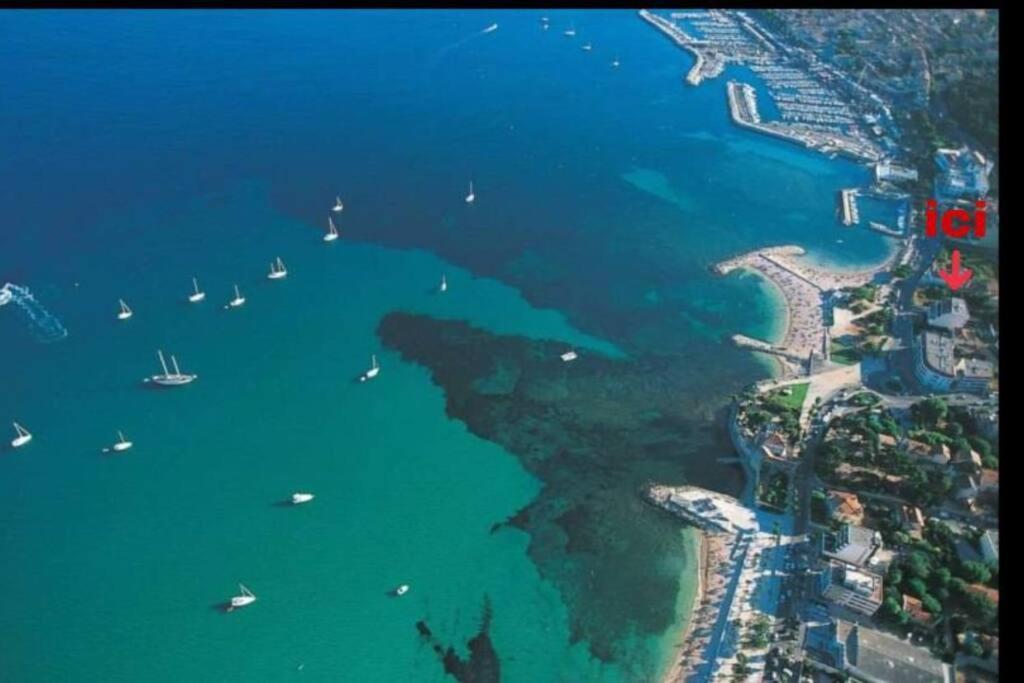 De 25m2 + Terrasse De 14m2+garage Privatif Apartment La Ciotat