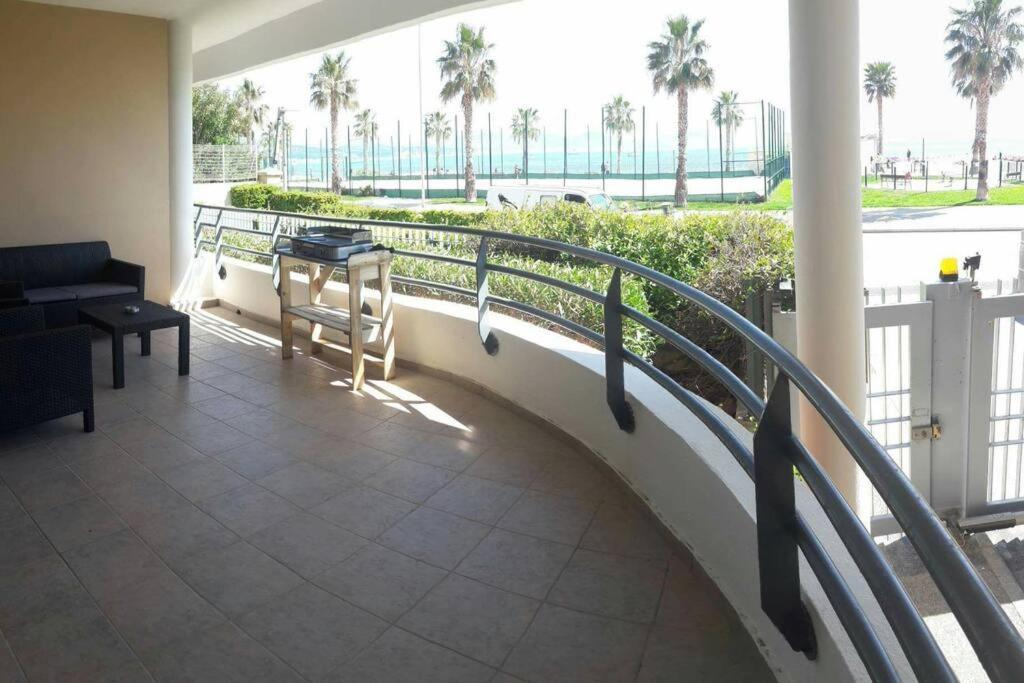 Apartment De 25m2 + Terrasse De 14m2+garage Privatif La Ciotat